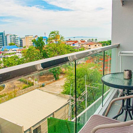 Ht9 Hotel Bãi biển Jomtien Ngoại thất bức ảnh