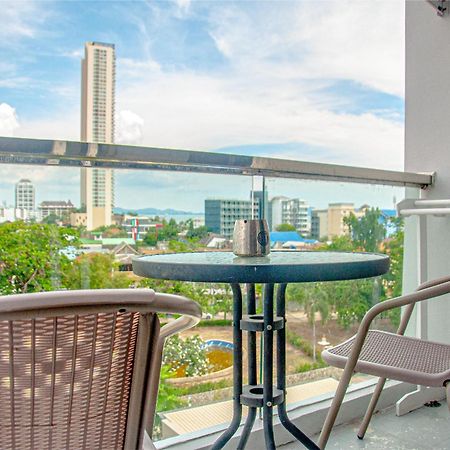 Ht9 Hotel Bãi biển Jomtien Ngoại thất bức ảnh