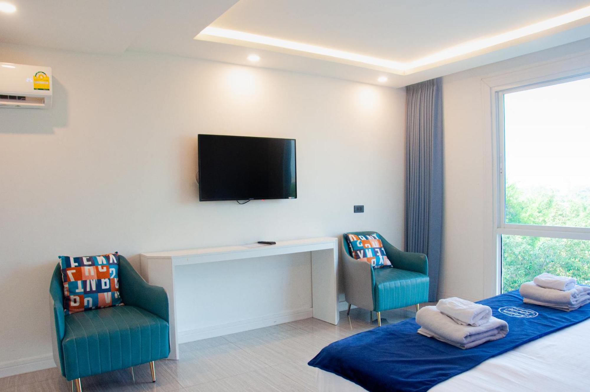 Ht9 Hotel Bãi biển Jomtien Ngoại thất bức ảnh